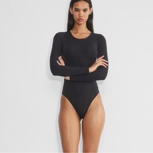 Contour Crew Longsleeve Bodysuit (Large)